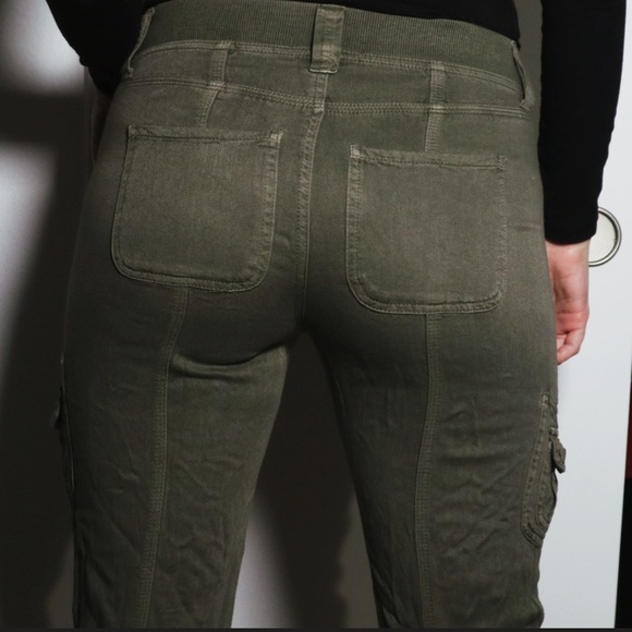 3 for 25! 🌻Olive Green Low/Mid Rise Cargo Utility “Kim Possible” Pants🌻 - Picture 5 of 11